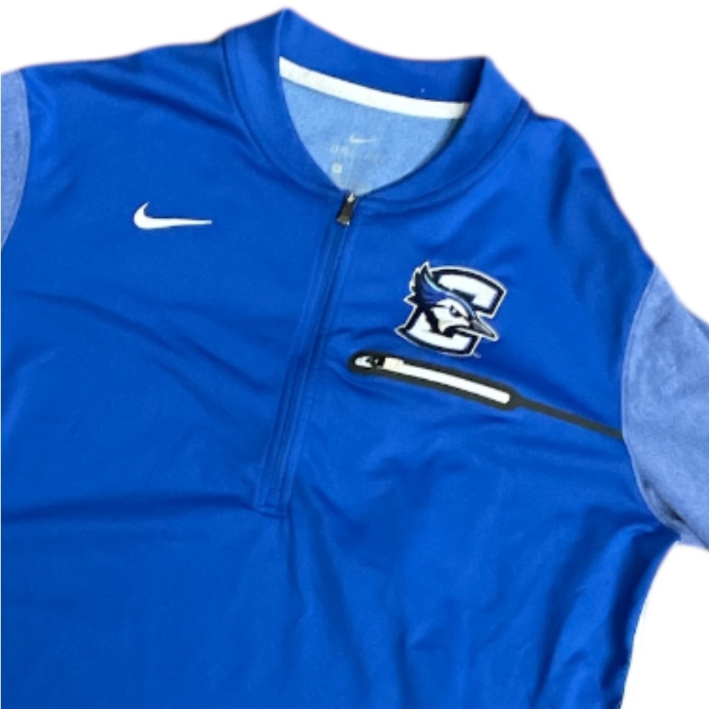 Creighton University's Blue Jays Nike 1/4 zip pull over jacket Size medium